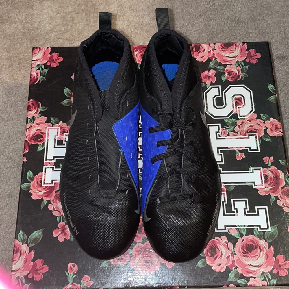 Nike Phanton Soccer Shoes